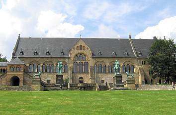 Blick auf das Kaiserhaus der Pfalz