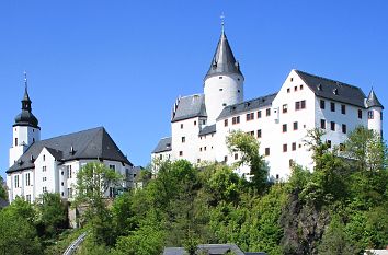 Schloss Schwarzenberg und St.-Georgen-Kirche