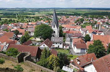 Blick von der Burg Münzenberg zur Stadt Münzenberg