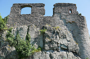 Burgruine Königstein bei Frankfurt auf Felsen
