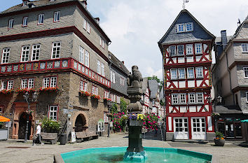 Marktplatz Herborn mit Rathaus