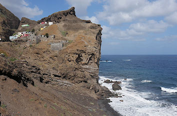 Küstenfelsen bei Paúl Santo Antão Kap Verde